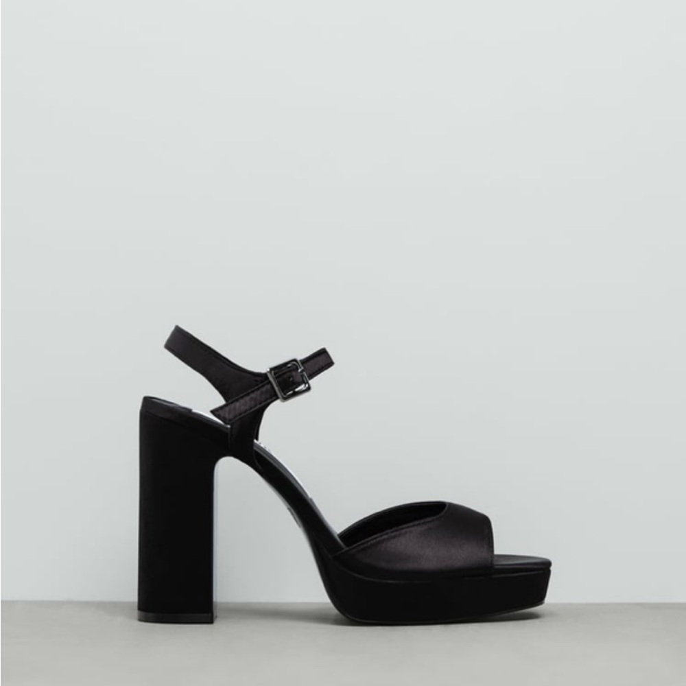 High heeled platform sandal size 10